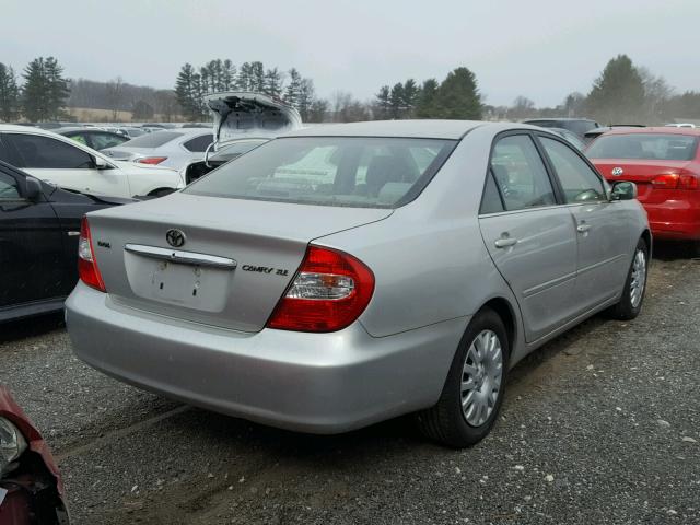 4T1BE32K42U636972 - 2002 TOYOTA CAMRY LE SILVER photo 4