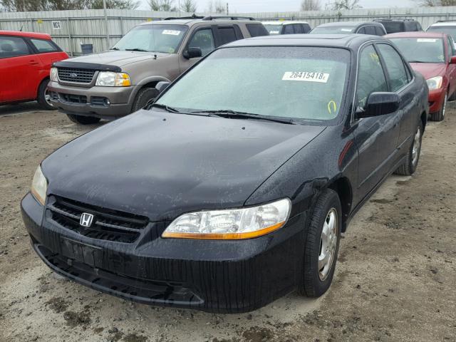 1HGCG6671XA011918 - 1999 HONDA ACCORD EX BLACK photo 2