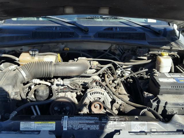 1J4GL38K05W718028 - 2005 JEEP LIBERTY RE SILVER photo 7