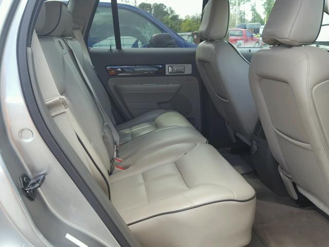 2LMDU68C48BJ17632 - 2008 LINCOLN MKX TAN photo 6