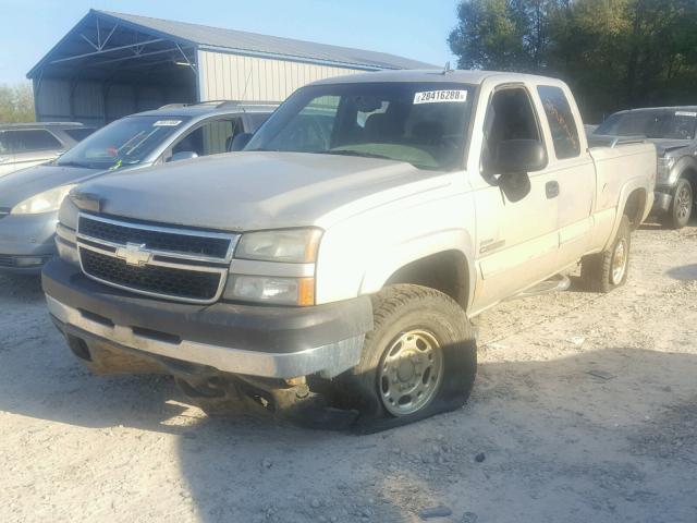 1GCHK29D46E212085 - 2006 CHEVROLET SILVERADO TAN photo 2