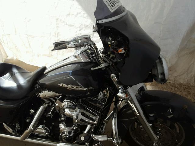 1HD1KB4198Y654438 - 2008 HARLEY-DAVIDSON FLHX GRAY photo 9