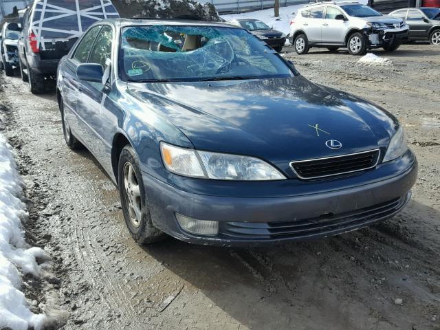 JT8BF22G6V0043342 - 1997 LEXUS ES 300 GREEN photo 1