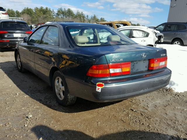 JT8BF22G6V0043342 - 1997 LEXUS ES 300 GREEN photo 3