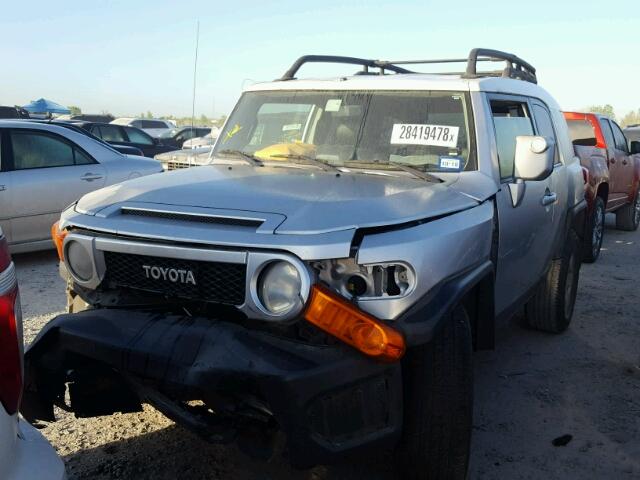 JTEBU11F48K028935 - 2008 TOYOTA FJ CRUISER SILVER photo 2