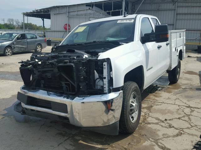 1GB2CUEG8HZ371383 - 2017 CHEVROLET SILVERADO WHITE photo 2