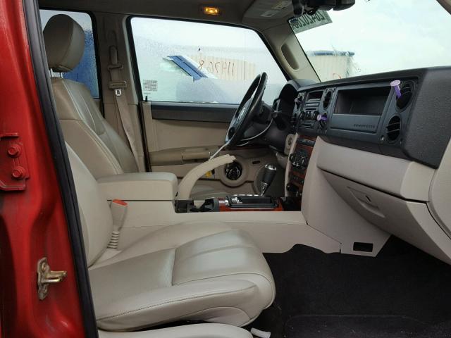 1J8HG58N26C306144 - 2006 JEEP COMMANDER RED photo 5