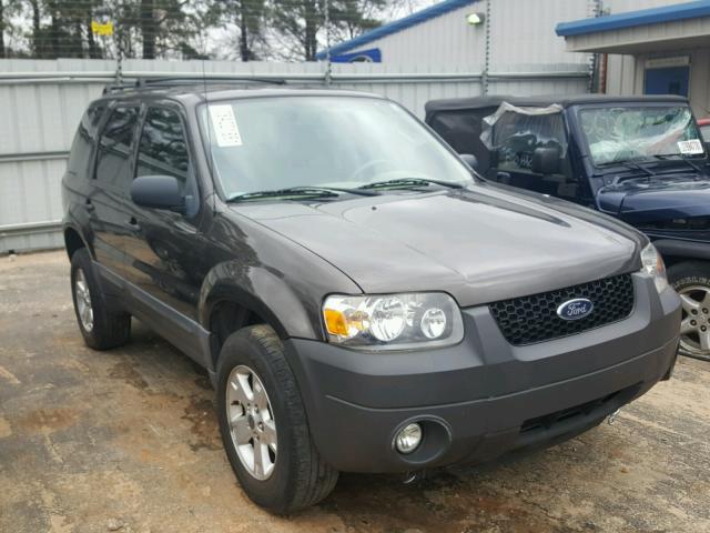 1FMYU03157KB69503 - 2007 FORD ESCAPE XLT BROWN photo 1