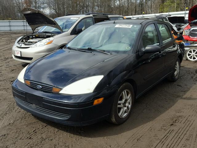 1FAFP34P51W153217 - 2001 FORD FOCUS SE BLACK photo 2