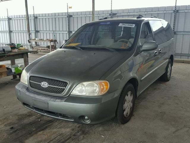 KNDUP132356629918 - 2005 KIA SEDONA EX GREEN photo 2