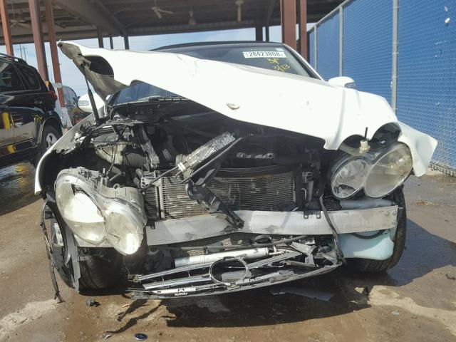 WDBTK56G86T072403 - 2006 MERCEDES-BENZ CLK 350 WHITE photo 9