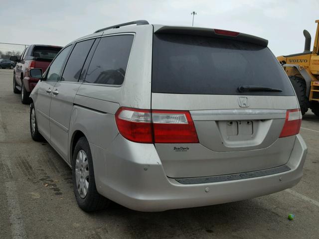 5FNRL38816B029673 - 2006 HONDA ODYSSEY TO SILVER photo 3