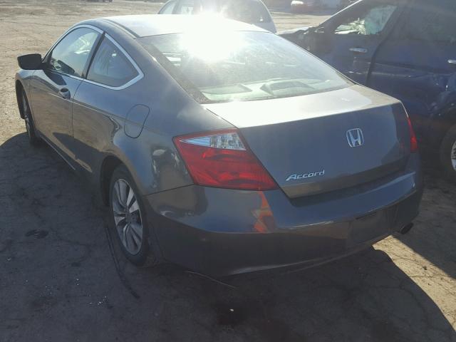 1HGCS123X8A027721 - 2008 HONDA ACCORD LX- GRAY photo 3