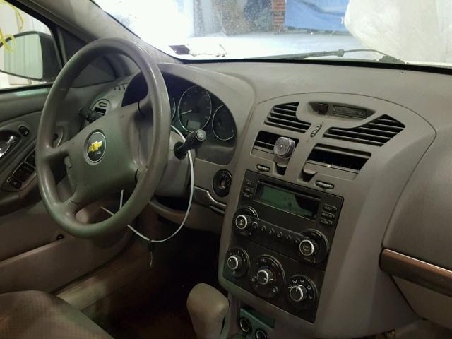 1G1ZS51FX6F292207 - 2006 CHEVROLET MALIBU LS WHITE photo 9