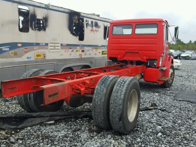 1FV6HJBA4YHB66850 - 2000 FREIGHTLINER MEDIUM CON RED photo 4