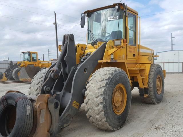 L90DV64615 - 2001 VOLVO L90D Q/C YELLOW photo 2