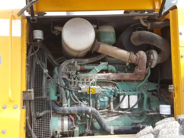 L90DV64615 - 2001 VOLVO L90D Q/C YELLOW photo 7