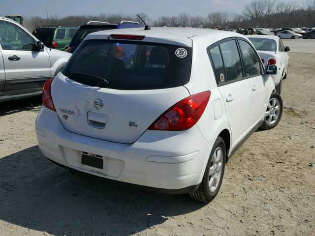 3N1BC13E08L430416 - 2008 NISSAN VERSA S WHITE photo 4