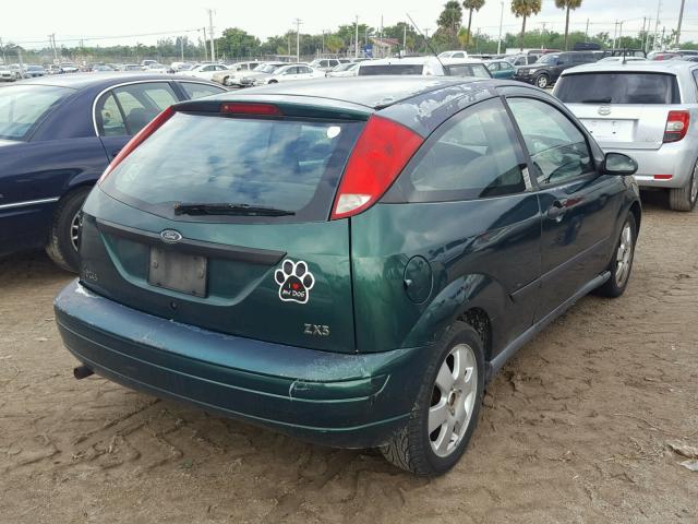 3FAFP313X1R188078 - 2001 FORD FOCUS ZX3 GREEN photo 4