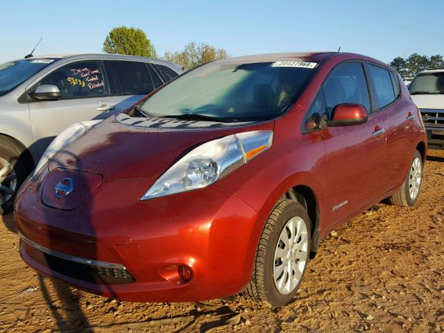 1N4AZ0CP2FC308366 - 2015 NISSAN LEAF S RED photo 2