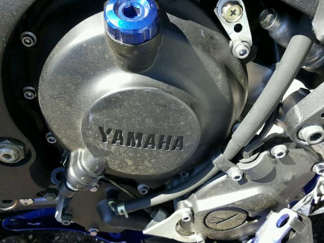 JYARJ06E25A021761 - 2005 YAMAHA YZFR6 L BLUE photo 7