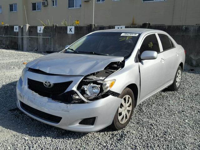 1NXBU40E59Z094135 - 2009 TOYOTA COROLLA BA SILVER photo 2