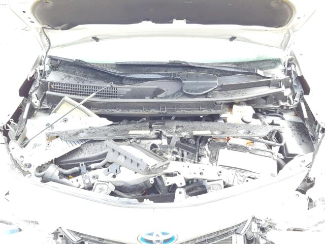 JTDZN3EU7C3185348 - 2012 TOYOTA PRIUS V SILVER photo 7