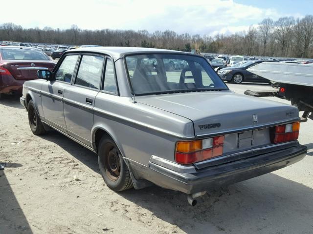 YV1AS880XP1487434 - 1993 VOLVO 240 GRAY photo 3