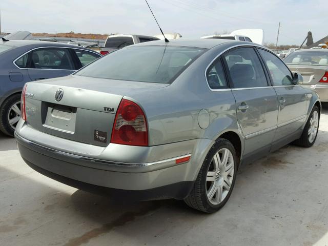 WVWAE63B95E064537 - 2005 VOLKSWAGEN PASSAT GLS GREEN photo 4