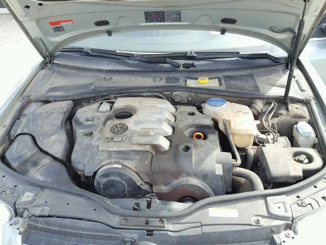 WVWAE63B95E064537 - 2005 VOLKSWAGEN PASSAT GLS GREEN photo 7