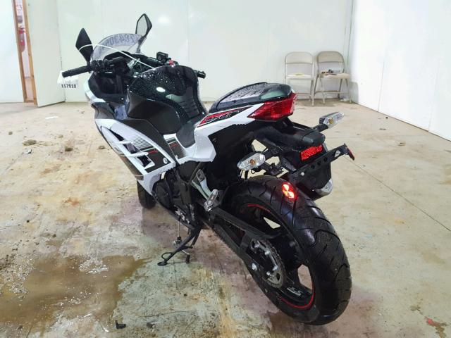 JKAEX8B17EA003169 - 2014 KAWASAKI EX300 B WHITE photo 3