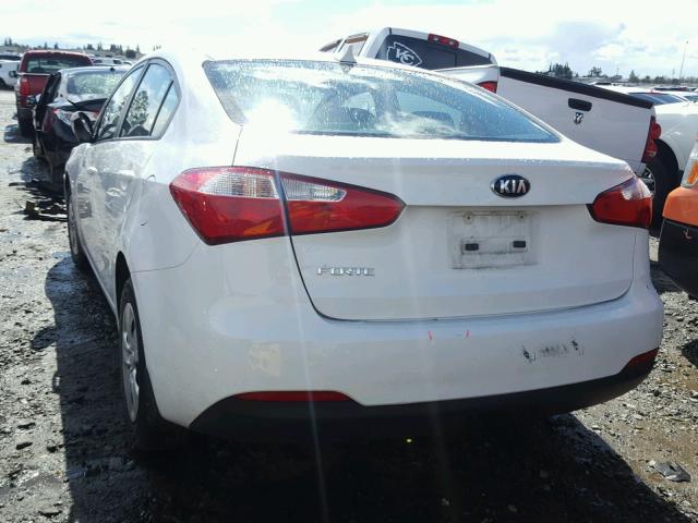 KNAFK4A62G5575211 - 2016 KIA FORTE LX WHITE photo 3