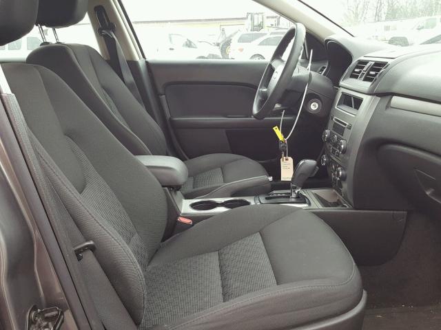 3FAHP0HA9AR109110 - 2010 FORD FUSION SE GRAY photo 5