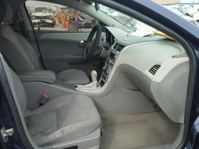 1G1ZA5E08A4101400 - 2010 CHEVROLET MALIBU LS ლურჯი ფოტო 5