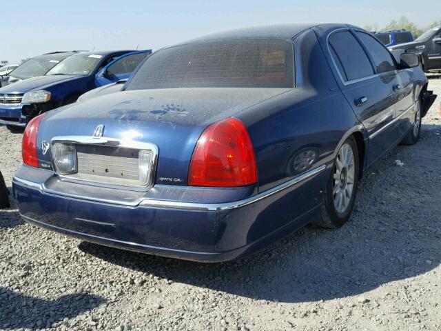 1LNHM81V47Y602116 - 2007 LINCOLN TOWN CAR S BLUE photo 4