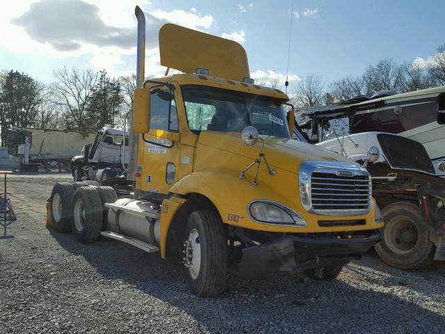 1FUJA6CK54DM83557 - 2004 FREIGHTLINER CONVENTION YELLOW photo 1