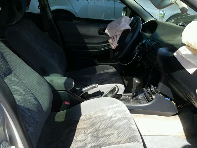 JH4DB76501S001578 - 2001 ACURA INTEGRA LS SILVER photo 5