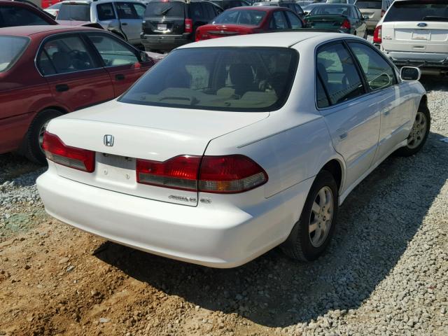 1HGCG56641A024011 - 2001 HONDA ACCORD EX WHITE photo 4