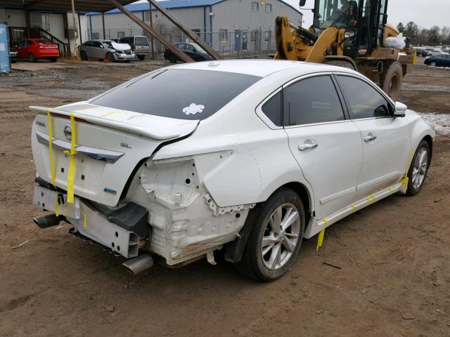 1N4AL3AP8DC273044 - 2013 NISSAN ALTIMA 2.5 WHITE photo 4