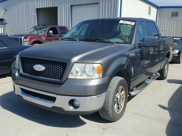 1FTPW12566FA27057 - 2006 FORD F150 SUPER GRAY photo 2