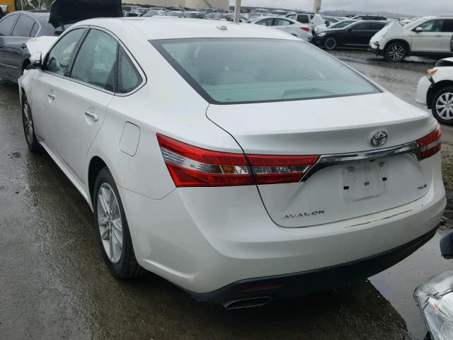 4T1BK1EB7FU169545 - 2015 TOYOTA AVALON XLE WHITE photo 3