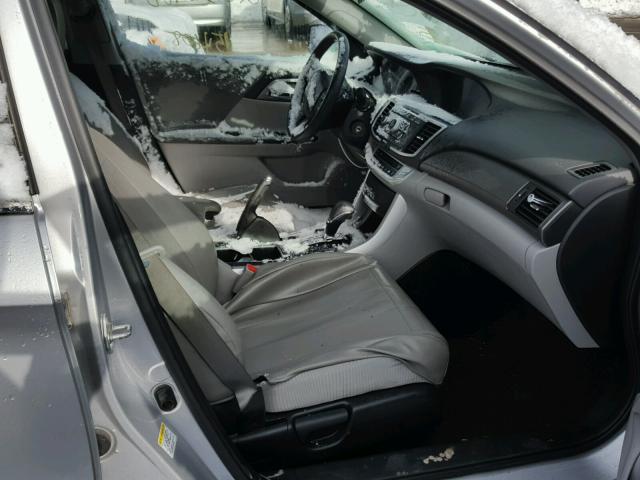 1HGCR2F39FA086686 - 2015 HONDA ACCORD LX SILVER photo 5