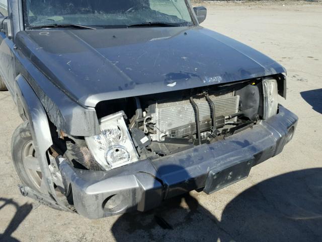 1J8HG48K97C654167 - 2007 JEEP COMMANDER GRAY photo 9
