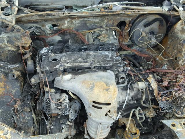 4T1BE32K63U127421 - 2003 TOYOTA CAMRY LE GOLD photo 7