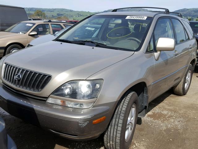 JT6HF10U9X0022123 - 1999 LEXUS RX 300 BEIGE photo 2