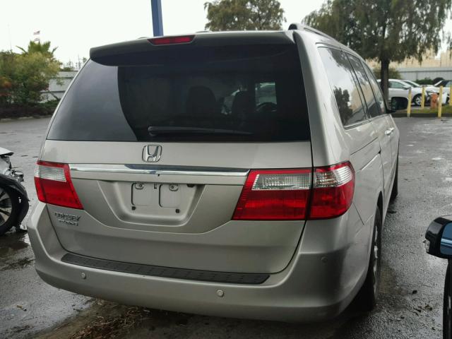 5FNRL38857B054402 - 2007 HONDA ODYSSEY TO SILVER photo 4