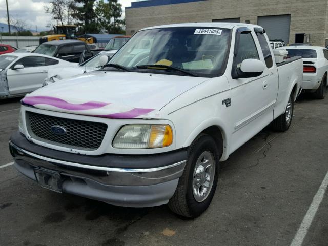 1FTRX17W81NA97200 - 2001 FORD F150 WHITE photo 2