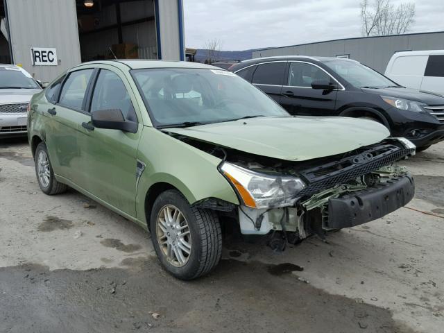 1FAHP35N98W265373 - 2008 FORD FOCUS SE GREEN photo 1