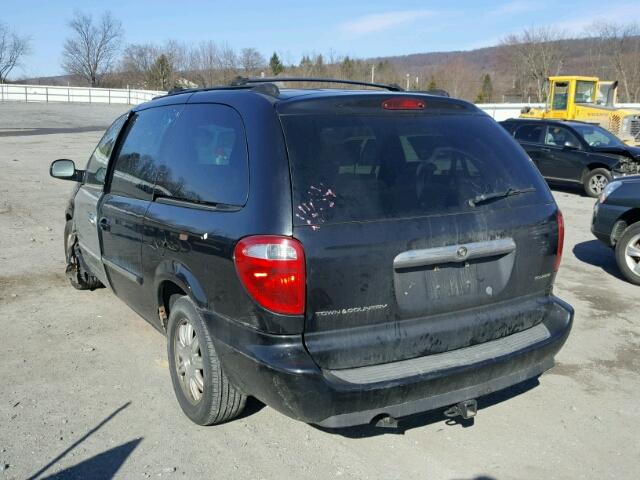 2C4GP54L05R144723 - 2005 CHRYSLER TOWN & COU BLACK photo 3