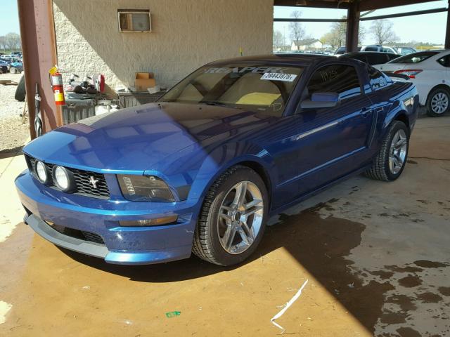 1ZVHT82H975265201 - 2007 FORD MUSTANG GT BLUE photo 2